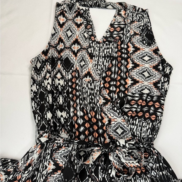 BeBop Black and White Jumpsuit Chic and Versatile - Picture 3 of 7